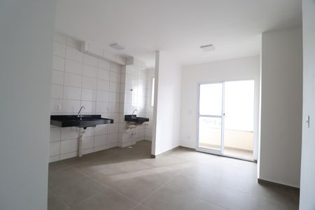 Sala/Cozinha de apartamento para alugar com 2 quartos, 48m² em Gávea, Uberlândia