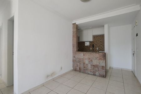 Apartamento à venda com 87m², 3 quartos e 1 vaga Apartamento à venda com 87m², 3 quartos e 1 vagaSala