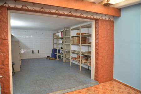 Casa à venda com 253m², 3 quartos e sem vagaGaragem