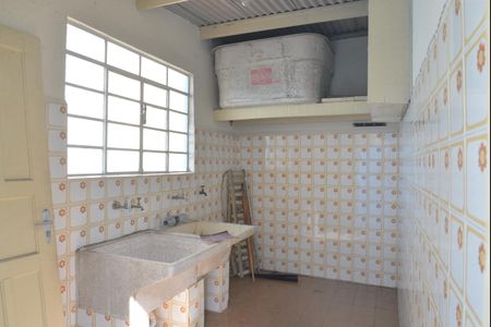 Casa à venda com 253m², 3 quartos e sem vagaÁrea de Serviço