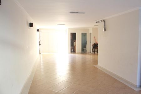 Casa à venda com 473m², 3 quartos e 8 vagasGaragem