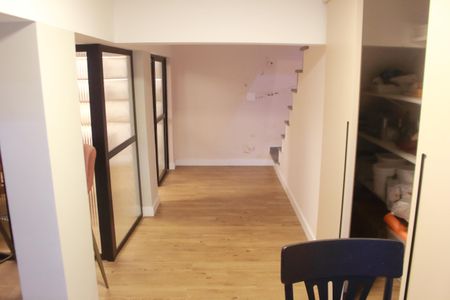 Casa à venda com 473m², 3 quartos e 8 vagasEscritório