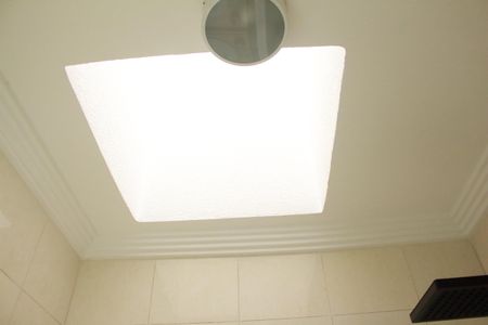 Casa à venda com 473m², 3 quartos e 8 vagasBanheiro da Suíte 2