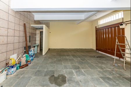 Casa à venda com 260m², 3 quartos e 4 vagasGaragem - Loja