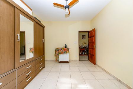 Casa à venda com 260m², 3 quartos e 4 vagasQuarto 2