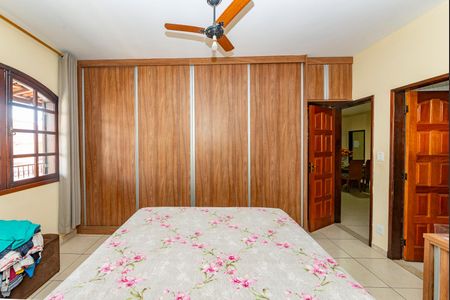 Casa à venda com 260m², 3 quartos e 4 vagasQuarto 1