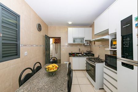 Casa à venda com 260m², 3 quartos e 4 vagasCozinha