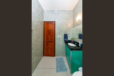 Casa à venda com 260m², 3 quartos e 4 vagasBanheiro Social