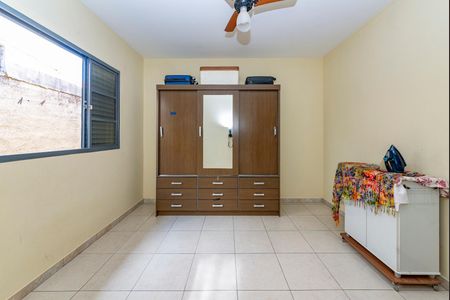 Casa à venda com 260m², 3 quartos e 4 vagasQuarto 2