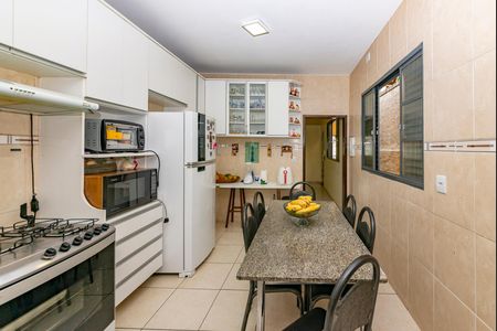 Casa à venda com 260m², 3 quartos e 4 vagasCozinha