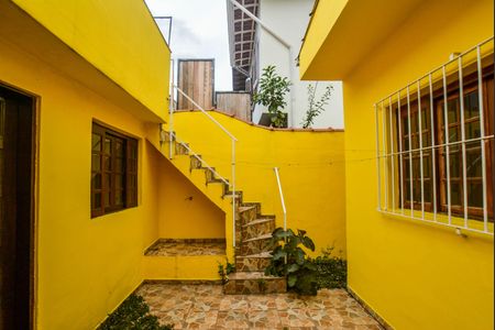 Casa à venda com 100m², 2 quartos e 2 vagasQuintal