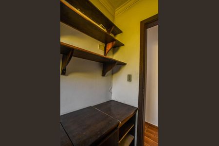 Casa à venda com 100m², 2 quartos e 2 vagasEscritório