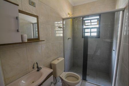 Casa à venda com 100m², 2 quartos e 2 vagasBanheiro da Suíte