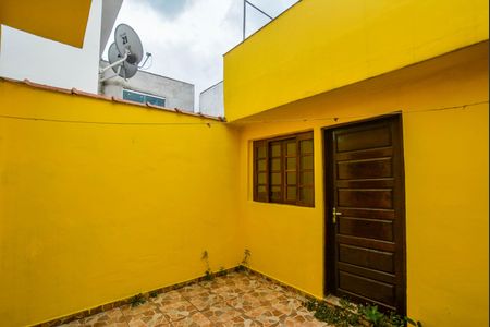 Casa à venda com 100m², 2 quartos e 2 vagasQuintal