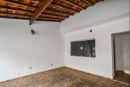 Casa à venda com 100m², 2 quartos e 2 vagasGaragem