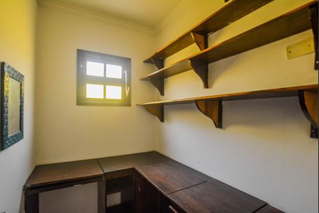 Casa à venda com 100m², 2 quartos e 2 vagasEscritório