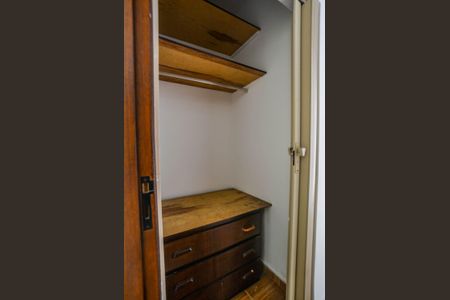 Casa à venda com 100m², 2 quartos e 2 vagasSuíte