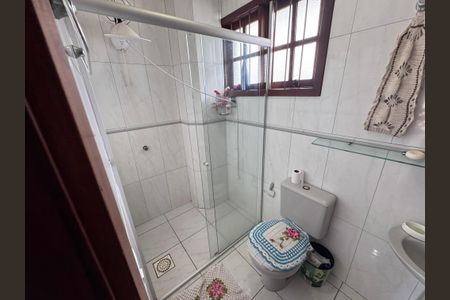 Casa para alugar com 200m², 3 quartos e 3 vagas Casa para alugar com 200m², 3 quartos e 3 vagasBanheiro da Suíte