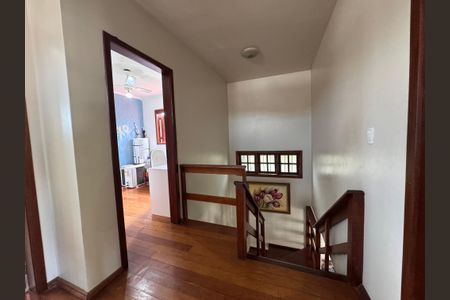 Casa para alugar com 200m², 3 quartos e 3 vagas Casa para alugar com 200m², 3 quartos e 3 vagasCorredor para os Quartos