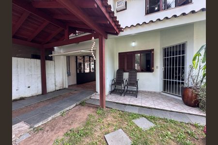 Casa para alugar com 200m², 3 quartos e 3 vagas Casa para alugar com 200m², 3 quartos e 3 vagasQuintal