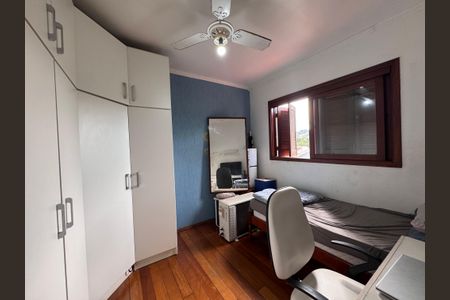 Casa para alugar com 200m², 3 quartos e 3 vagas Casa para alugar com 200m², 3 quartos e 3 vagasQuarto 2
