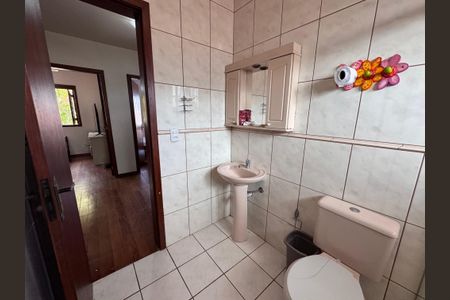 Casa para alugar com 200m², 3 quartos e 3 vagas Casa para alugar com 200m², 3 quartos e 3 vagasBanheiro