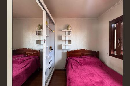 Casa para alugar com 200m², 3 quartos e 3 vagas Casa para alugar com 200m², 3 quartos e 3 vagasQuarto 1