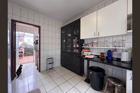 Casa para alugar com 200m², 3 quartos e 3 vagas Casa para alugar com 200m², 3 quartos e 3 vagasCozinha