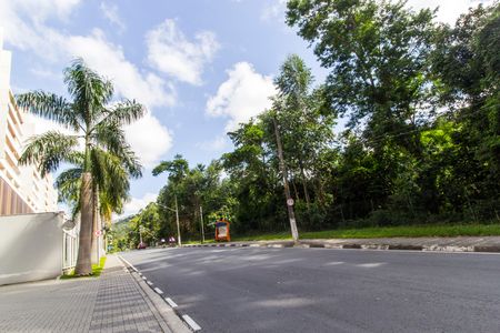 Apartamento à venda com 50m², 1 quarto e 2 vagas Apartamento à venda com 50m², 1 quarto e 2 vagasVista da Rua