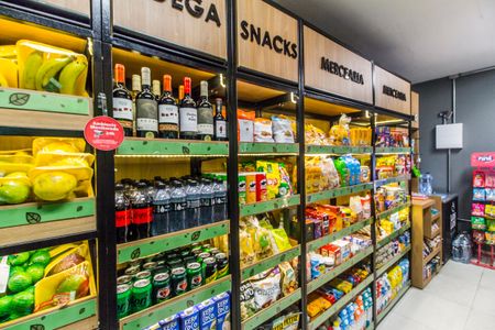 Apartamento à venda com 50m², 1 quarto e 2 vagas Apartamento à venda com 50m², 1 quarto e 2 vagasMercado