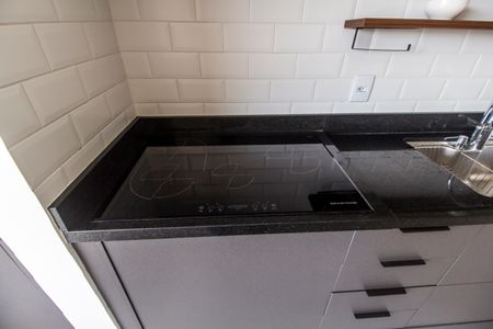Apartamento à venda com 50m², 1 quarto e 2 vagas Apartamento à venda com 50m², 1 quarto e 2 vagasDetalhe da cozinha