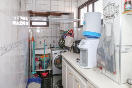 Apartamento à venda com 65m², 2 quartos e 1 vaga Apartamento à venda com 65m², 2 quartos e 1 vagaCozinha e Área de Serviço