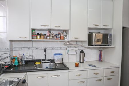 Apartamento à venda com 65m², 2 quartos e 1 vaga Apartamento à venda com 65m², 2 quartos e 1 vagaCozinha e Área de Serviço