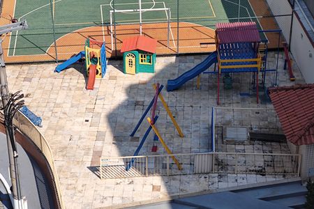 Apartamento para alugar com 150m², 3 quartos e 2 vagas Apartamento para alugar com 150m², 3 quartos e 2 vagasÁrea comum - Playground