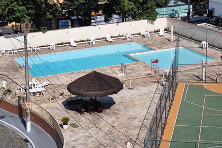 Apartamento para alugar com 150m², 3 quartos e 2 vagas Apartamento para alugar com 150m², 3 quartos e 2 vagasÁrea comum - Piscina