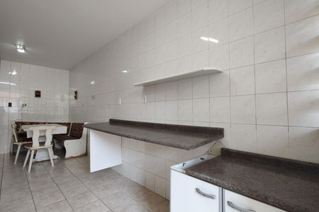 Apartamento para alugar com 150m², 3 quartos e 2 vagas Apartamento para alugar com 150m², 3 quartos e 2 vagasCozinha - Armários