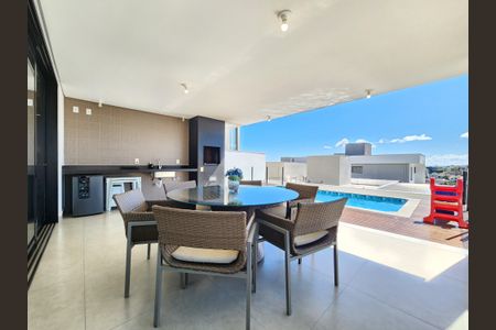 Casa de condomínio à venda com 220m², 4 quartos e 4 vagas Casa de condomínio à venda com 220m², 4 quartos e 4 vagasÁrea gourmet