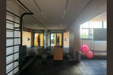 Studio à venda com 28m², 1 quarto e sem vaga Studio à venda com 28m², 1 quarto e sem vagaÁrea comum - Academia