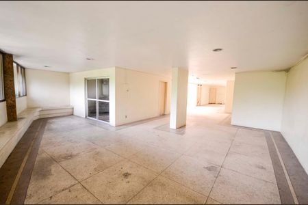 Apartamento à venda com 220m², 3 quartos e 1 vagaÁrea comum - Playground