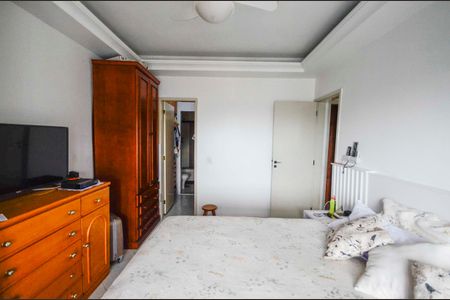 Apartamento à venda com 220m², 3 quartos e 1 vagaSuíte