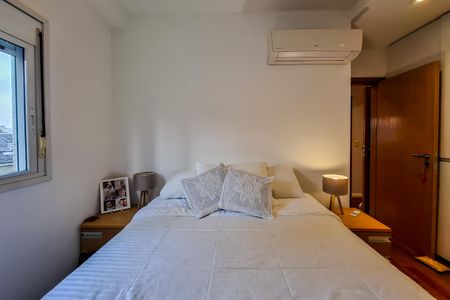 Apartamento à venda com 123m², 3 quartos e 2 vagas Apartamento à venda com 123m², 3 quartos e 2 vagasSuíte