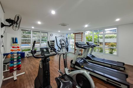 Apartamento à venda com 123m², 3 quartos e 2 vagas Apartamento à venda com 123m², 3 quartos e 2 vagasAcademia