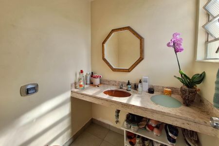 Apartamento à venda com 140m², 4 quartos e 1 vagaLavabo