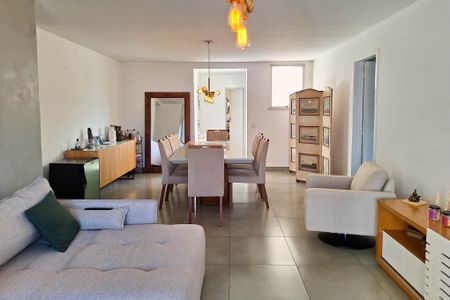 Apartamento à venda com 140m², 4 quartos e 1 vagaSala