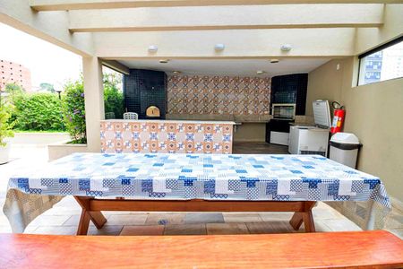 Apartamento à venda com 92m², 3 quartos e 2 vagas Apartamento à venda com 92m², 3 quartos e 2 vagasÁrea comum - Churrasqueira