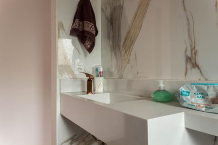 Apartamento à venda com 130m², 3 quartos e 2 vagasBanheiro da Suíte 1