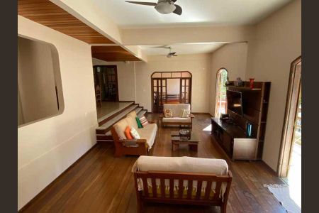Casa à venda com 420m², 5 quartos e 2 vagas