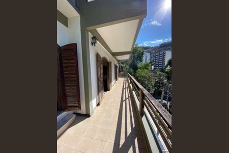 Casa à venda com 420m², 5 quartos e 2 vagas