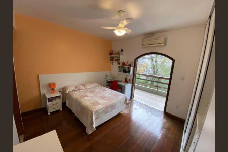 Casa à venda com 420m², 5 quartos e 2 vagas