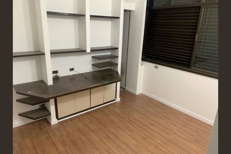 Apartamento à venda com 220m², 3 quartos e 3 vagas